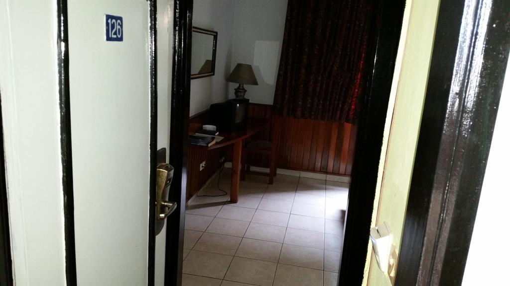 SAFFANA hôtel Douala Buitenkant foto