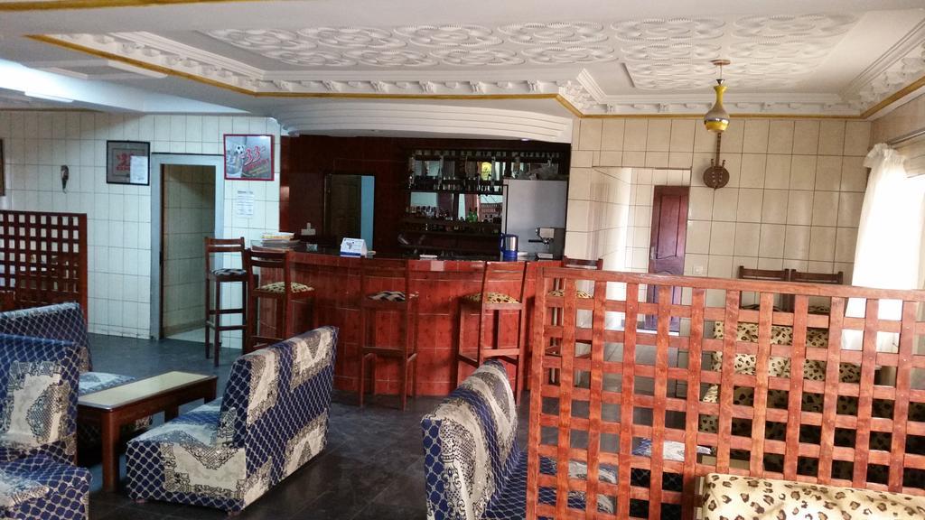 SAFFANA hôtel Douala Buitenkant foto