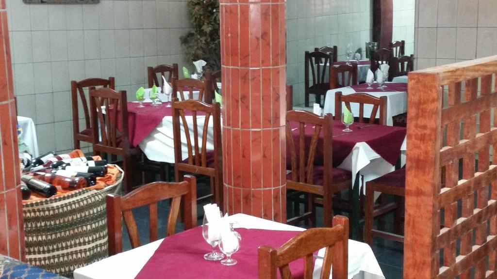 SAFFANA hôtel Douala Buitenkant foto