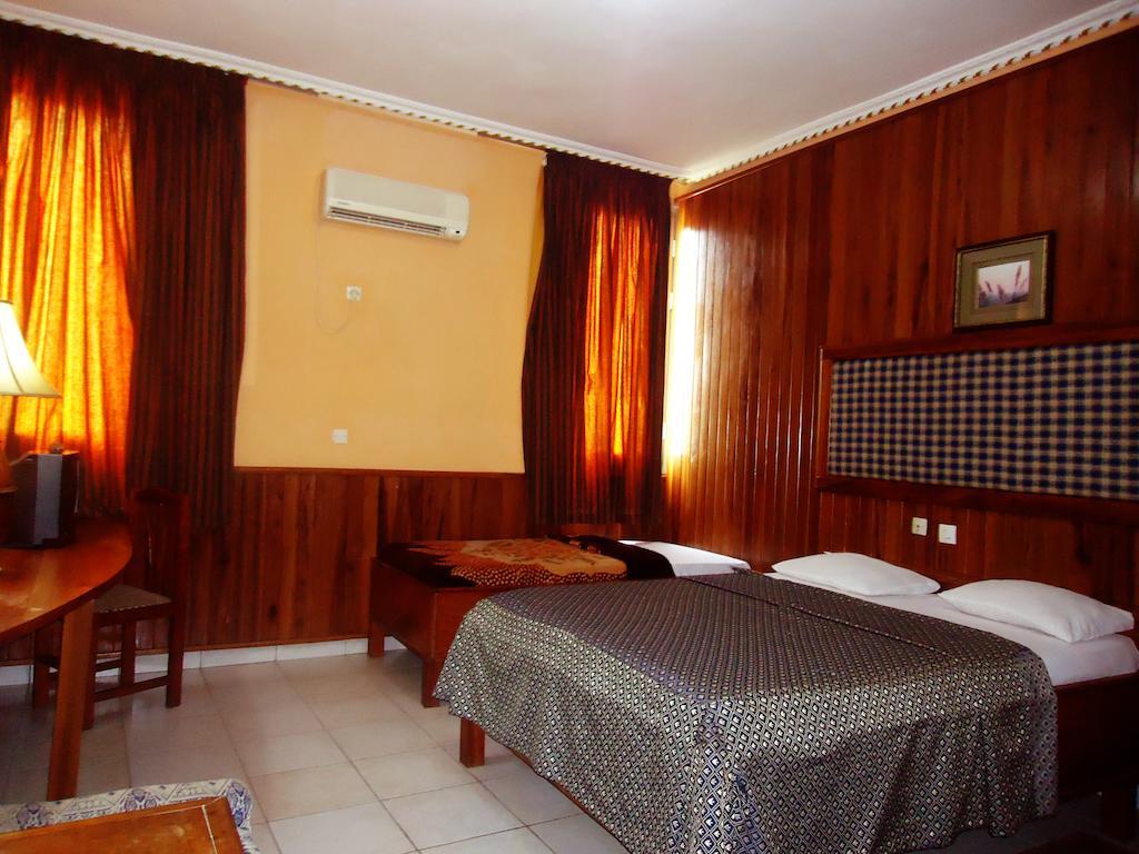 SAFFANA hôtel Douala Kamer foto