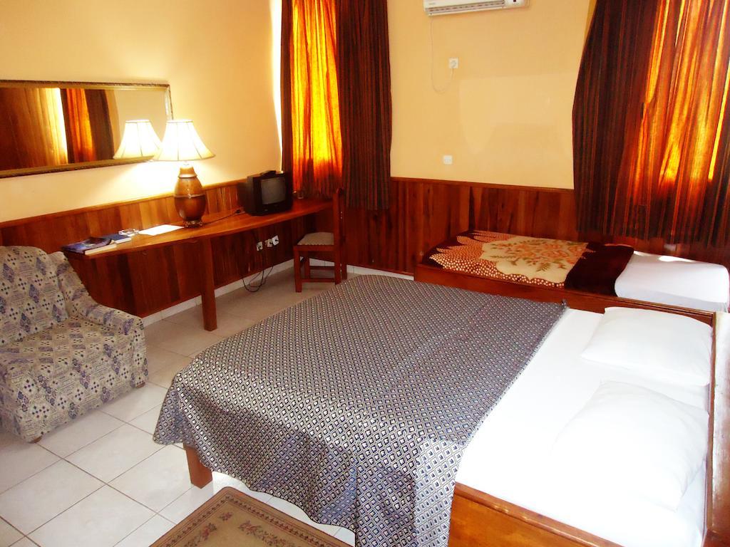 SAFFANA hôtel Douala Kamer foto