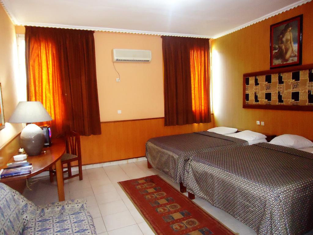 SAFFANA hôtel Douala Kamer foto