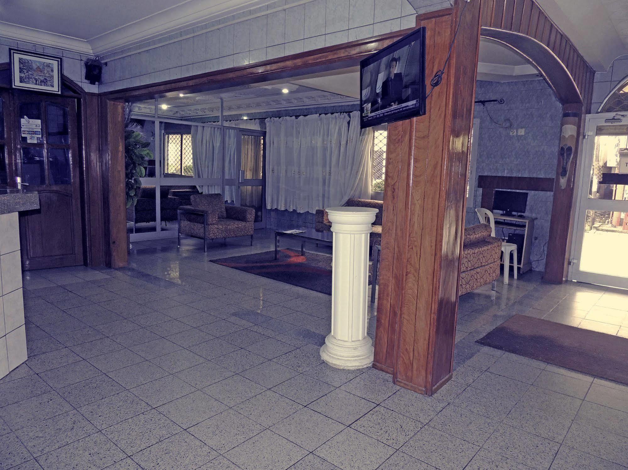SAFFANA hôtel Douala Buitenkant foto